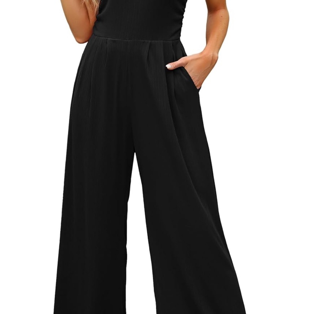 Chic Black Sleeveless Jumpsuit